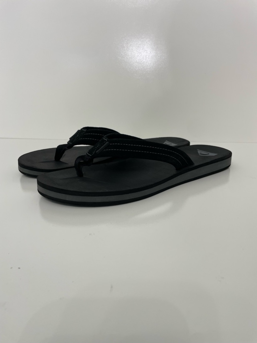 Quiksilver Black Flip Flop Sandals Mens 11 Thong Beach Resortwear Gorpcore Surf